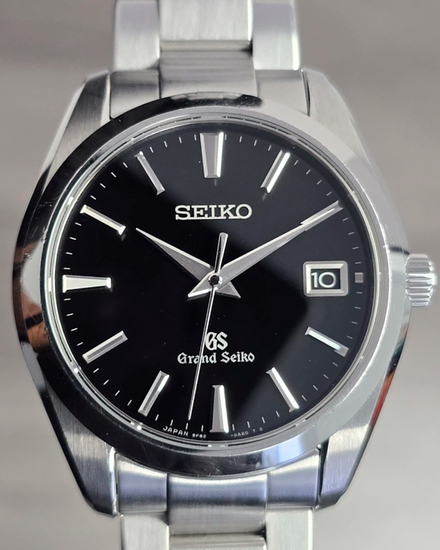 2016 Grand Seiko Heritage 40MM Quartz Black Dial Steel Bracelet (SBGV023)