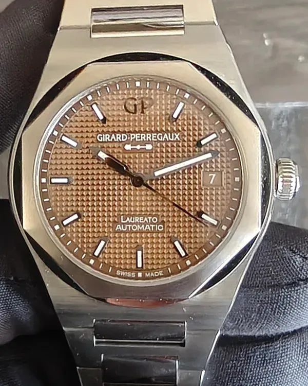 2024 Girard Perregaux Laureato 38MM Copper Dial Steel Bracelet (81005-11-3154-1CM)