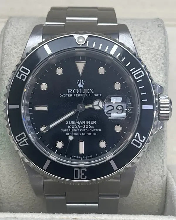 Rolex Submariner Date 40MM Black Dial Oyster Bracelet (16610)