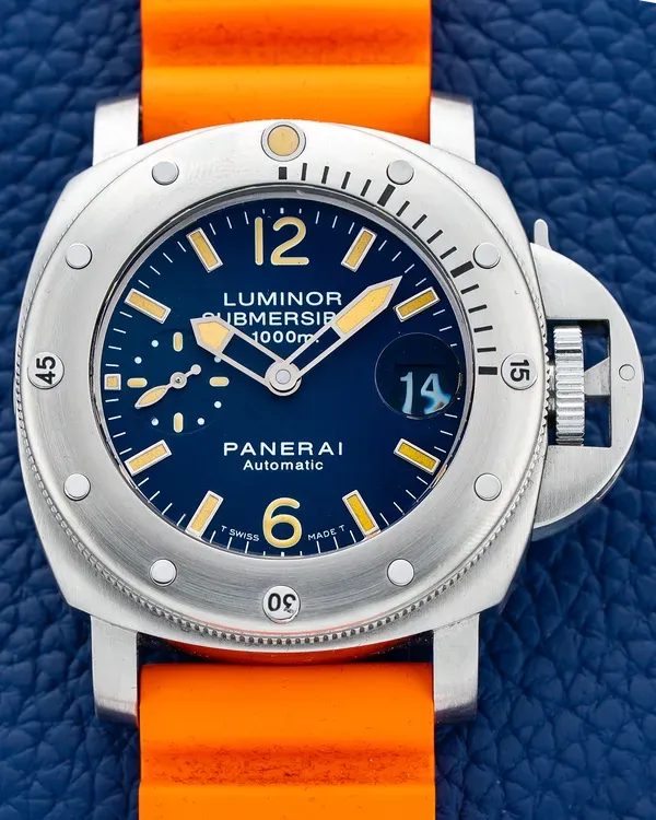 2006 Panerai Luminor Submersible 44MM Blue Dial Rubber Strap (PAM00087)