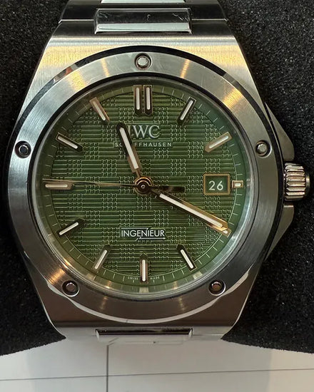 2025 IWC Schaffhausen Ingenieur L.E. 40MM Green Dial Steel Bracelet (IW328908)