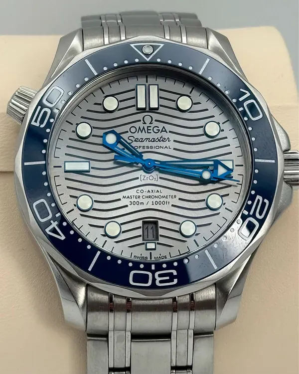 2019 Omega Seamaster Diver 300M 42MM Grey Dial Steel Bracelet (210.30.42.20.06.001)