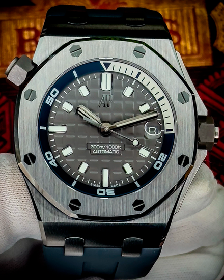 Audemars Piguet Royal Oak Offshore Diver 42MM Grey Dial Rubber Strap (15720ST.OO.A009CA.01)