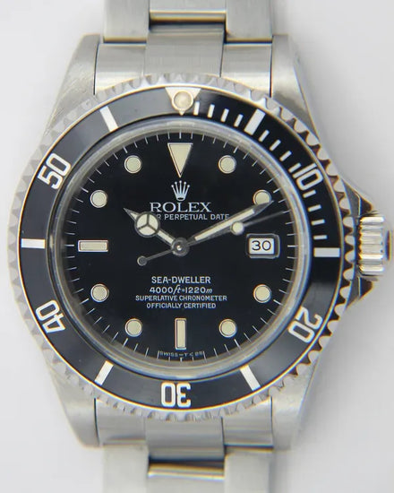 Rolex Sea-Dweller 4000 40MM Black Dial Oyster Bracelet (16600)