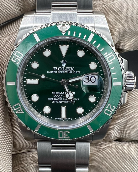 2020 Rolex Submariner Date "Hulk" 40MM Green Dial Oyster Bracelet (116610LV)