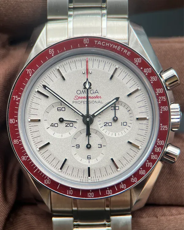 2020 Omega Speedmaster "Tokyo 2020" Red Rising Sun L.E. 42MM Silver Dial Steel Bracelet (522.30.42.30.06.001)