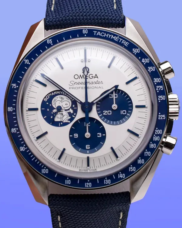 2025 Omega Speedmaster "Silver Snoopy Award" 42MM Silver Dial Textile Strap (310.32.42.50.02.001)