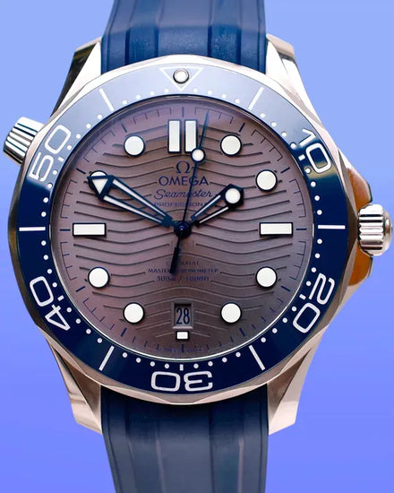 No Reserve - 2021 Omega Seamaster Diver 300M 42MM Grey Dial Rubber Strap (210.32.42.20.06.001)