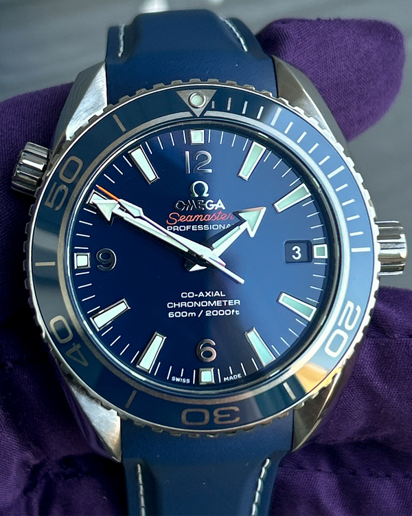 2024 Omega Seamaster Planet Ocean 600M 42MM Blue Dial Rubber Strap (232.92.42.21.03.001)