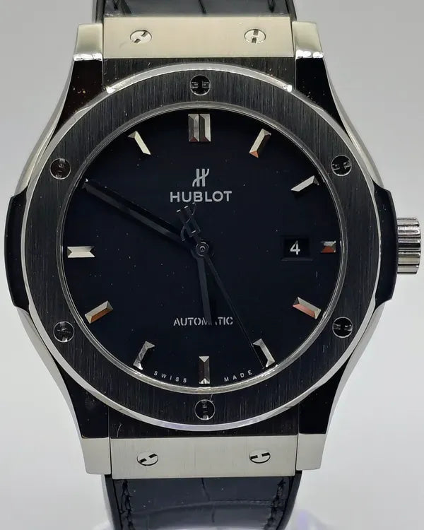 2019 Hublot Classic Fusion 42MM Black Dial Leather Strap (542.NX.1171.LR)