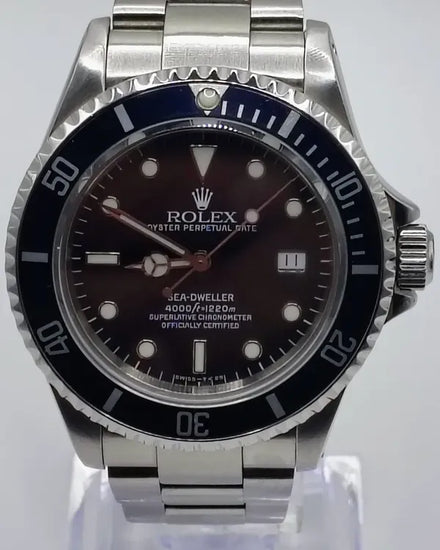 Rolex Sea-Dweller 4000 40MM Black Dial Oyster Bracelet (16600)