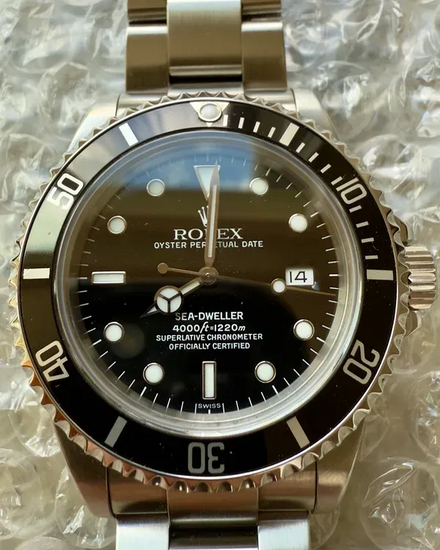 1998 Rolex Sea-Dweller 4000 40MM Black Dial Oyster Bracelet (16600)