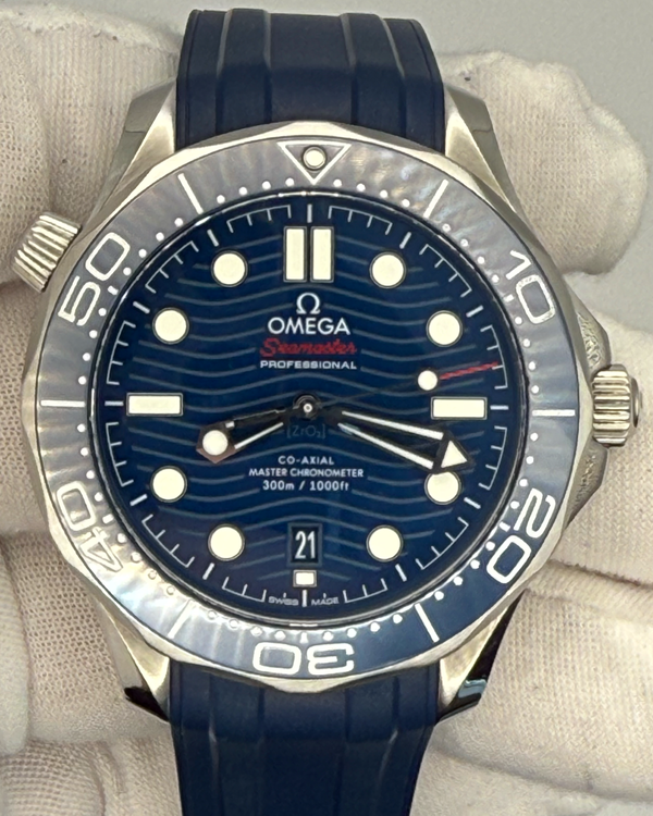 2020 Omega Seamaster Diver 300M 42MM Blue Dial Rubber Strap (210.32.42.20.03.001)