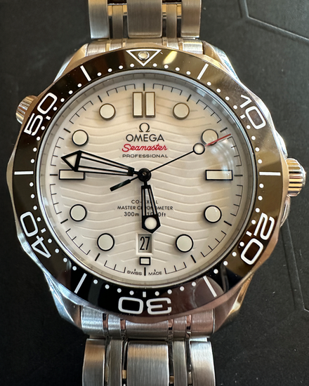 2023 Omega Seamaster Diver 300M 42MM White Dial Steel Bracelet (210.30.42.20.04.001)