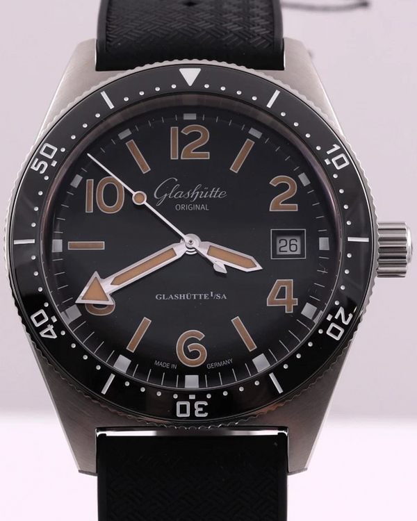 2025 Glashütte Original SeaQ 39.5MM Black Dial Rubber Strap (1-39-11-06-60-33)