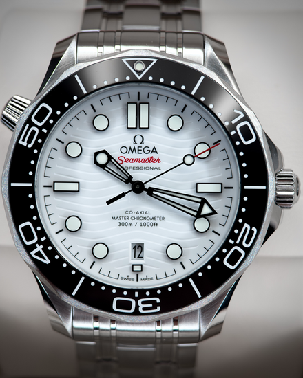 2025 Omega Seamaster Diver 300M 42MM White Dial Steel Bracelet (210.30.42.20.04.001)