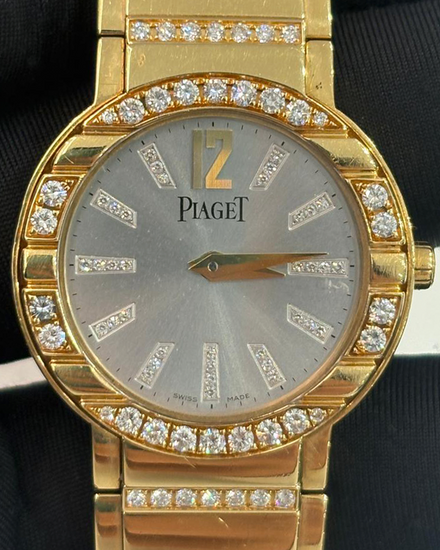 Piaget Polo 28MM Quartz Silver Dial Yellow Gold Bracelet (P10141)