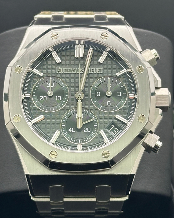Audemars Piguet Royal Oak (26240ST)