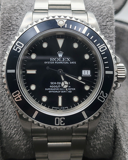 Rolex Sea-Dweller 4000 40MM Black Dial Oyster Bracelet (16600)