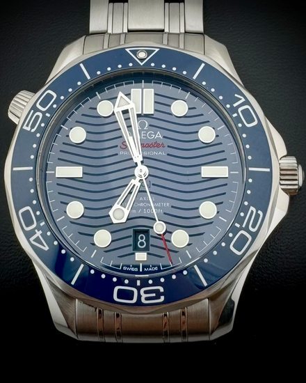 No Reserve - 2022 Omega Seamaster Diver 300M 42MM Blue Dial Steel Bracelet (210.30.42.20.03.001)