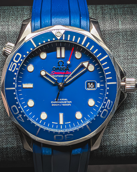 2012 Omega Seamaster Diver 300M 41MM Blue Dial Rubber Strap (212.30.41.20.03.001)