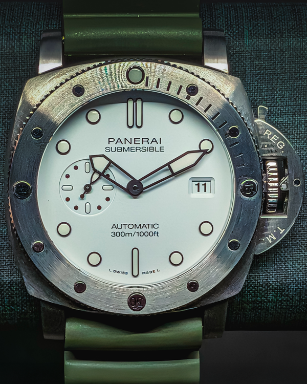 2023 Panerai Submersible QuarantaQuattro Bianco 44MM White Dial Rubber Strap (PAM01226)