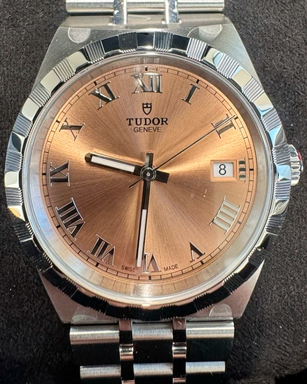 Tudor Royal (M28500-0007)