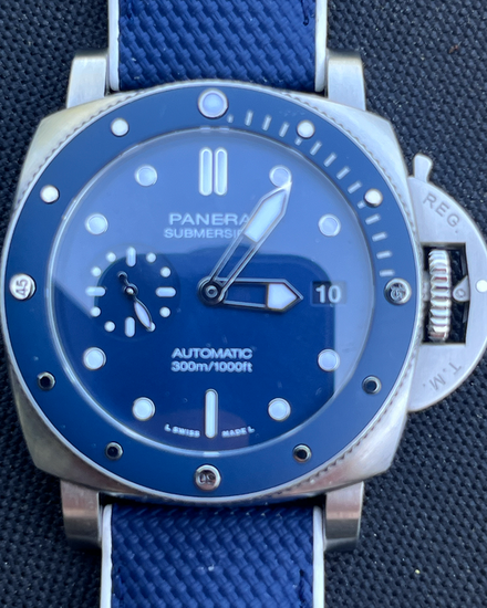 No Reserve - 2021 Panerai Submersible Blu Notte 42MM Blue Dial Aftermarket Rubber Strap (PAM01068)