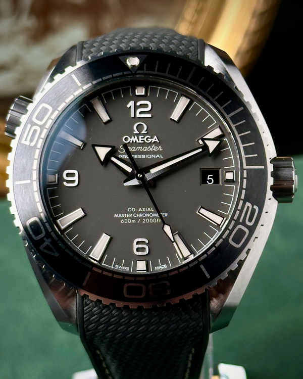 (OSCAR) Omega Seamaster Planet Ocean (215.32.44.21.01.002)