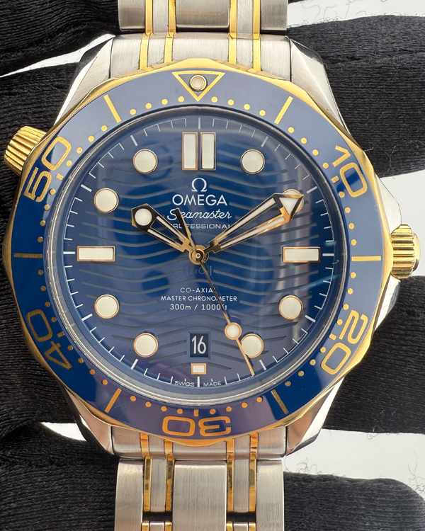 2021 Omega Seamaster Diver 300MM 42MM Blue Dial Two-Tone Bracelet (210.20.42.20.03.001)