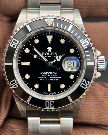 Rolex Submariner Date 40MM Black Dial Oyster Bracelet (16610)