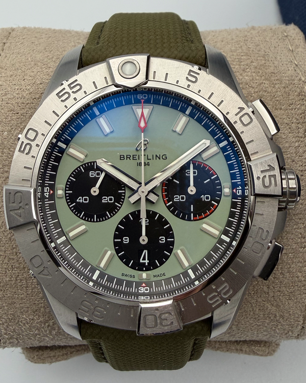 Breitling Avenger (AB0147101L1X1)