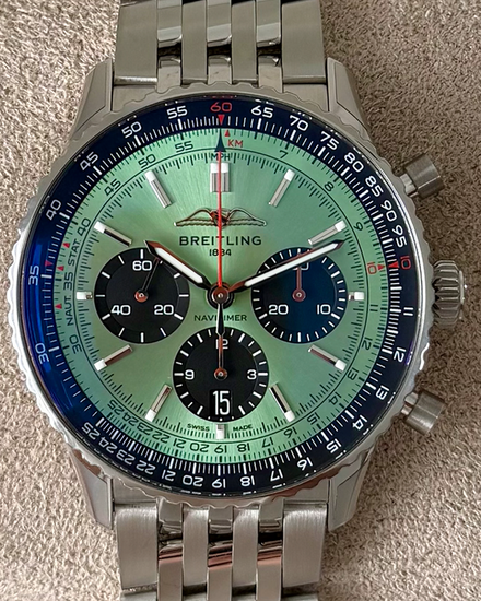 2025 Breitling Navitimer 1 B01 Chronograph 43MM Green Dial Steel Bracelet (AB0138241L1A1)