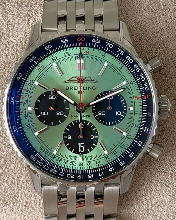 2025 Breitling Navitimer 1 B01 Chronograph 43MM Green Dial Steel Bracelet (AB0138241L1A1)