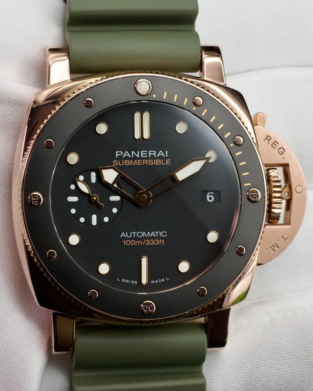 2019 Panerai Submersible Goldtech 42MM Black Dial Rubber Strap (PAM00974)