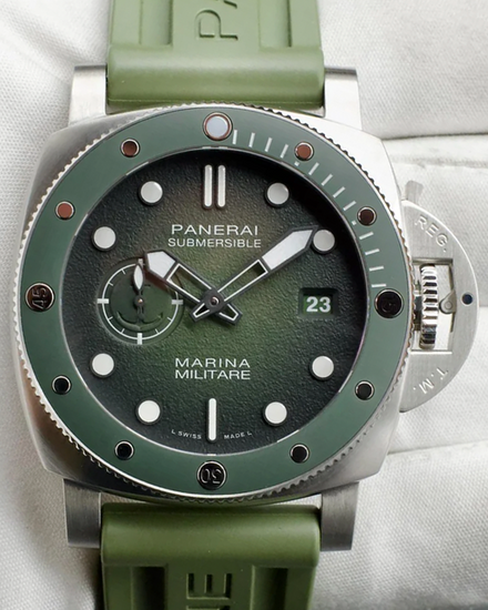 2025 Panerai Submersible Marina Militare 3 Days L.E. 44MM Green Dial Rubber Strap (PAM01697)