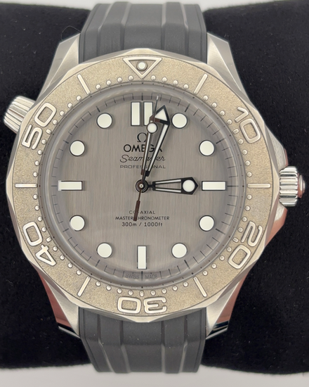 2025 Omega Seamaster Diver 300M 42MM Grey Dial Rubber Strap (210.32.42.20.06.002)