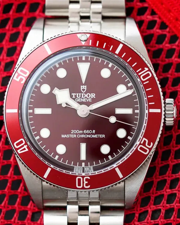2025 Tudor Black Bay 58 39MM Red Dial Steel Bracelet (7939A1A0RU)