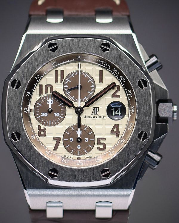 2016 Audemars Piguet Royal Oak Offshore 42MM Ivory "Safari" Dial Leather Strap (26470ST.OO.A801CR.01)