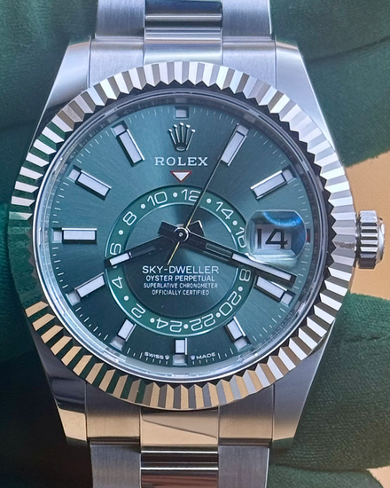 2025 Rolex Sky-Dweller 42MM Green Dial Oyster Bracelet (336934)