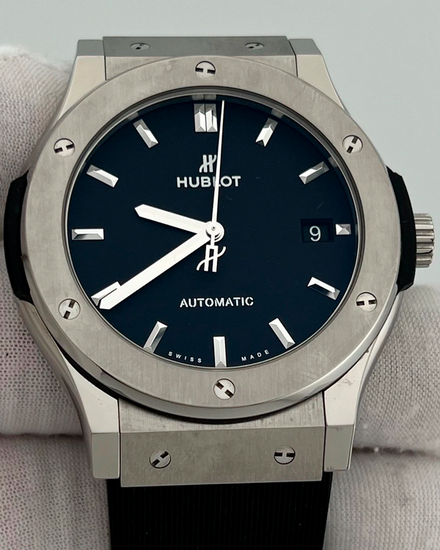 Hublot Classic Fusion 45MM Black Dial Rubber Strap (511.NX.1171.RX)