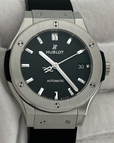 Hublot Classic Fusion 38MM Black Dial Rubber Strap (565.NX.1470.RX)