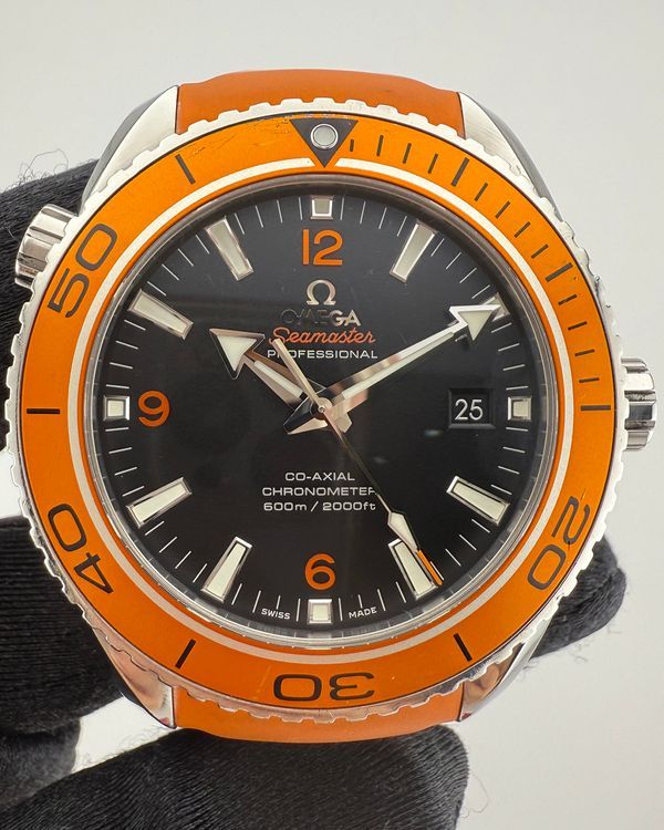 2018 Omega Seamaster Planet Ocean 600M 45.5MM Black Dial Rubber Strap (232.32.46.21.01.001)