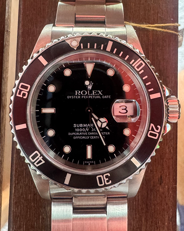 1999 Rolex Submariner Date 40MM Black Dial Oyster Bracelet (16610)