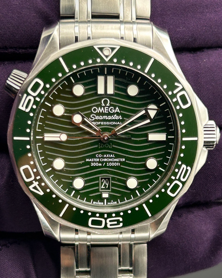 2022 Omega Seamaster Diver 300M 42MM Green Dial Steel Bracelet (210.30.42.20.10.001)