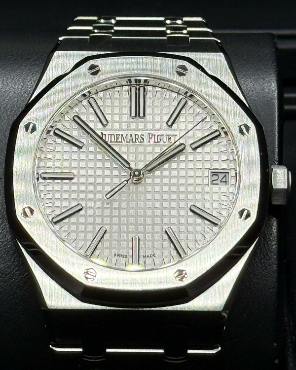 2022 Audemars Piguet Royal Oak "50th Anniversary" S.E. 41MM Silver Dial Steel Bracelet (15510ST.OO.1320ST.03)