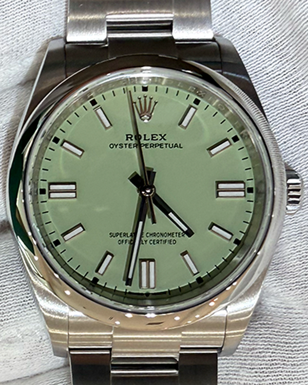 Rolex Oyster Perpetual (126000)