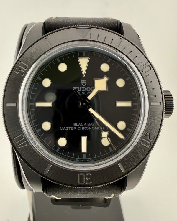 No Reserve - 2025 Tudor Black Bay 41MM Black Dial Leather Strap (79210CNU)