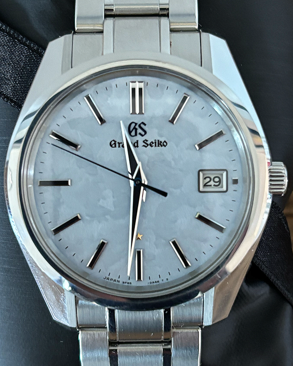 Grand Seiko Heritage L.E. 40MM Quartz Blue Dial Steel Bracelet (SBGP017G)