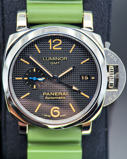 2019 Panerai Luminor 1950 3 Days GMT 42MM Black Dial Rubber Strap (PAM01535)